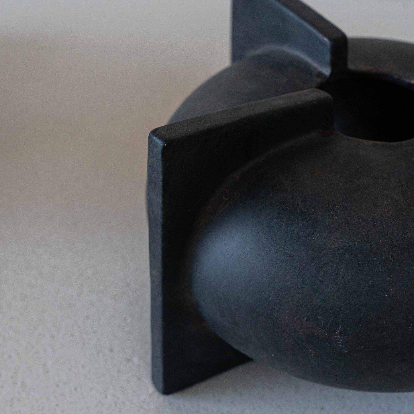 Echo Handmade Decorative Black Vase | Flower Pot
