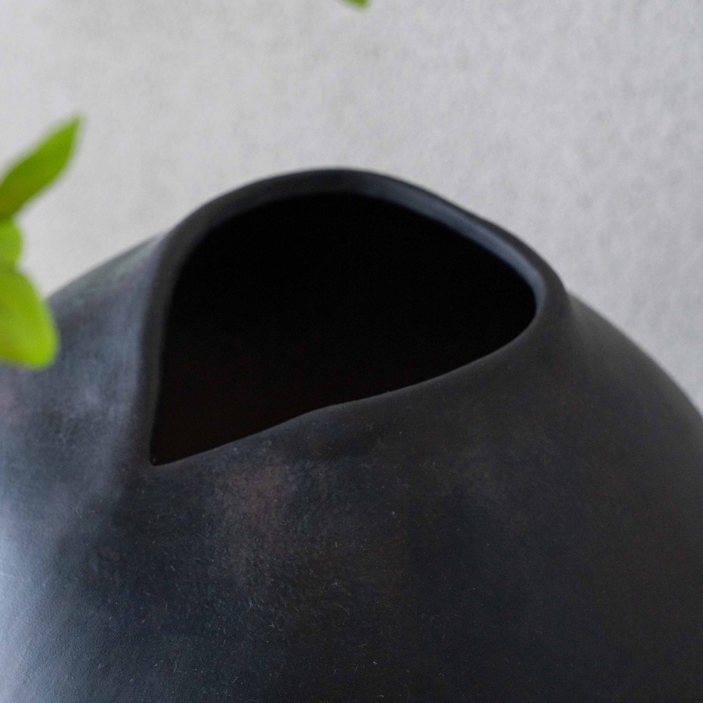 Craft Decorative Modern Ceramic Vase | Flower Pot